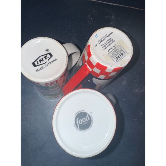 Set Of 3 Christmas Themed Porcelain Mugs - Picture 8 of 13